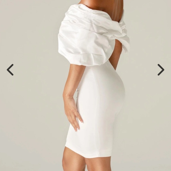 Aliava Maribel Crepe Ruffle Shoulder Dress M - Picture 4 of 4